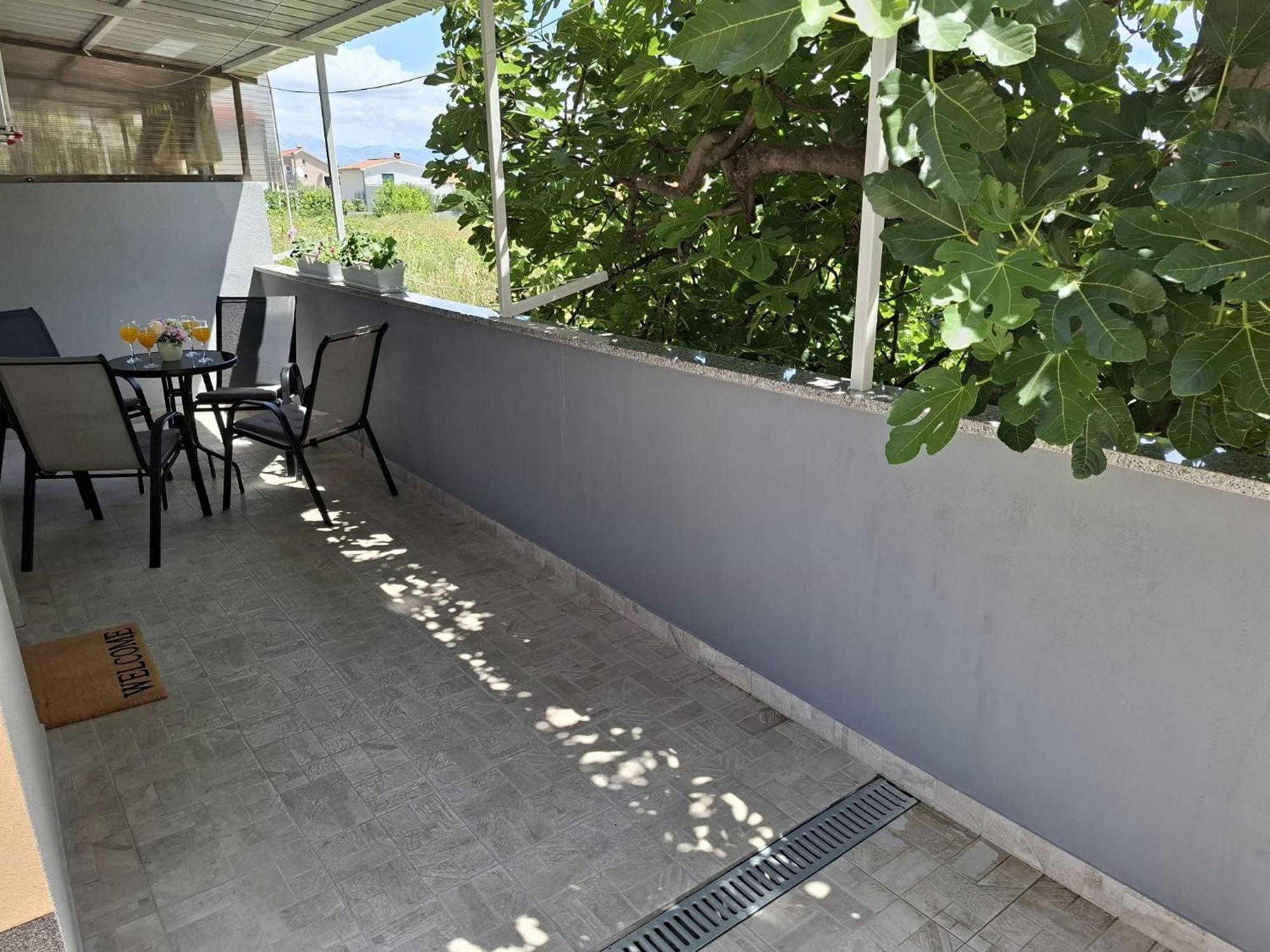 Ferienwohnung Blanca Kaštela Exterior foto